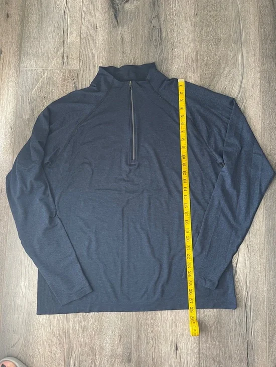 lululemon athletica Men's Navy Long-Sleeve Performance Top - Picture 4 of 10